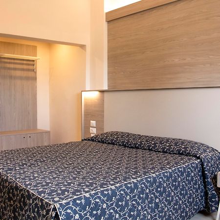 Hotel Mediterraneo شيفيتافيكْيا المظهر الخارجي الصورة
