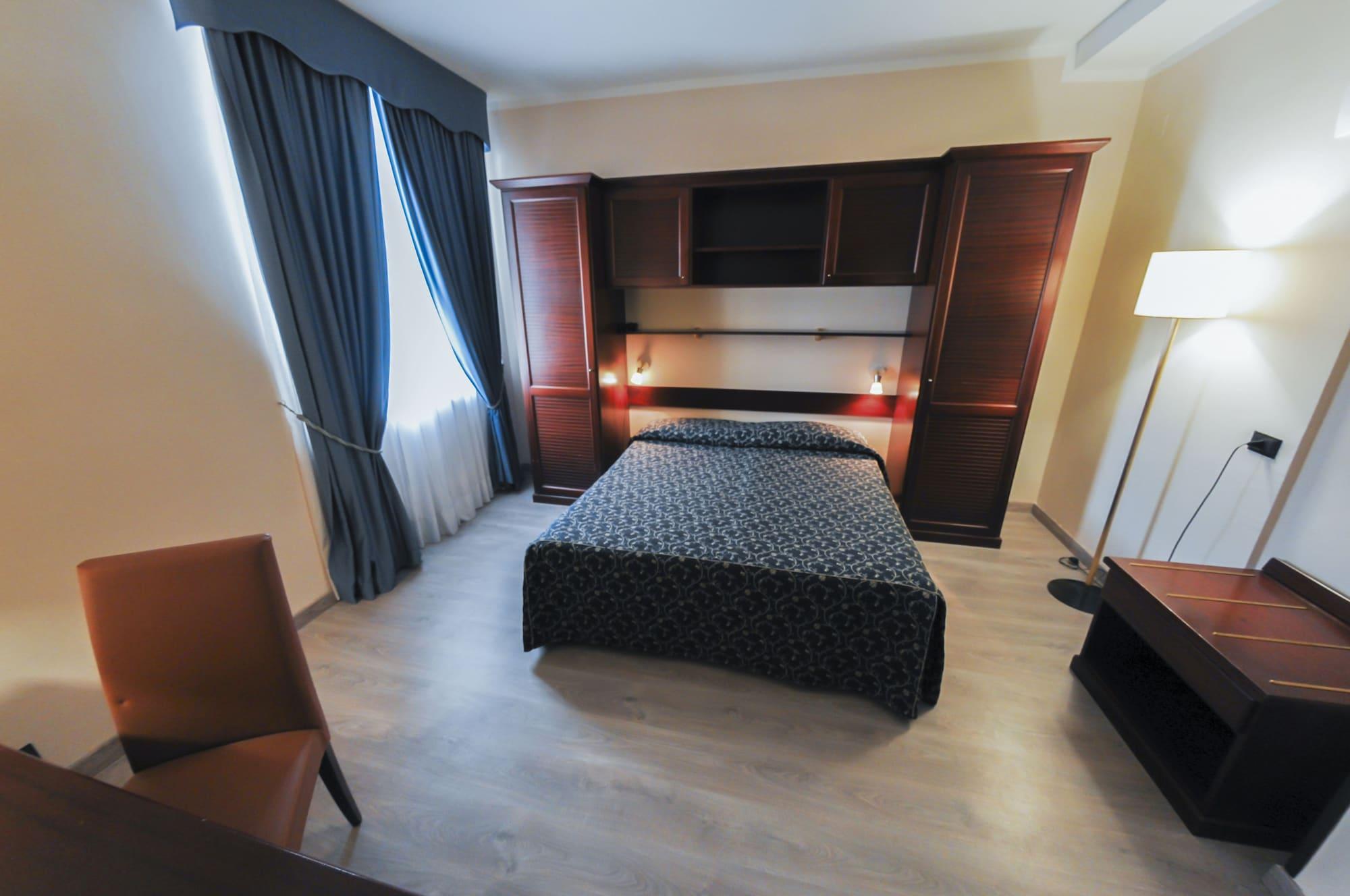 Hotel Mediterraneo شيفيتافيكْيا المظهر الخارجي الصورة