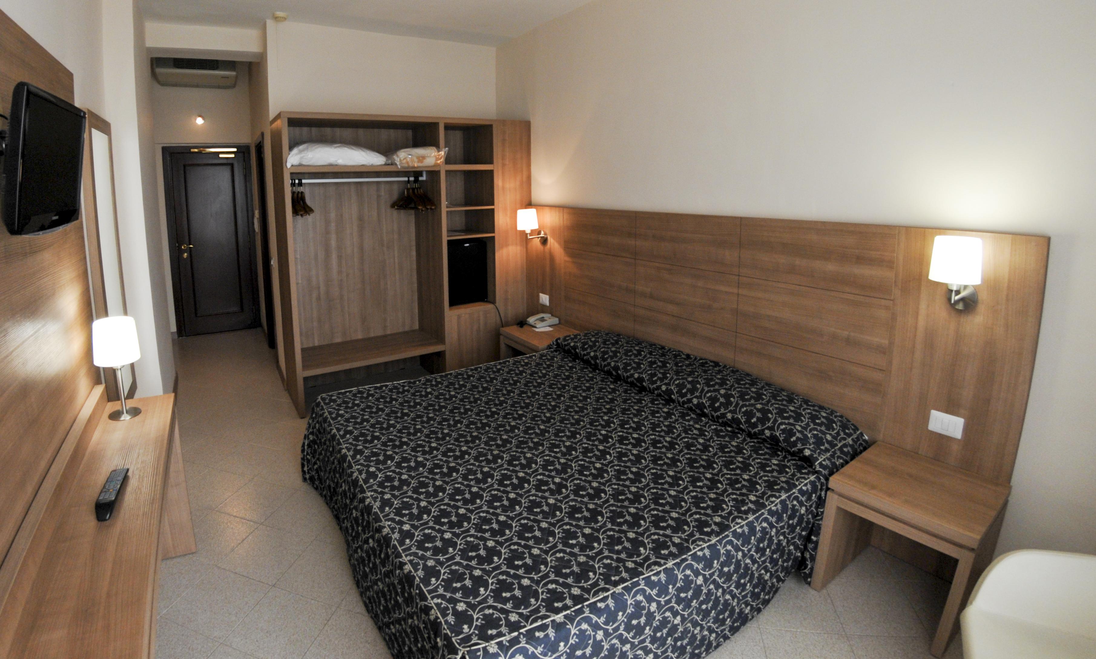 Hotel Mediterraneo شيفيتافيكْيا المظهر الخارجي الصورة
