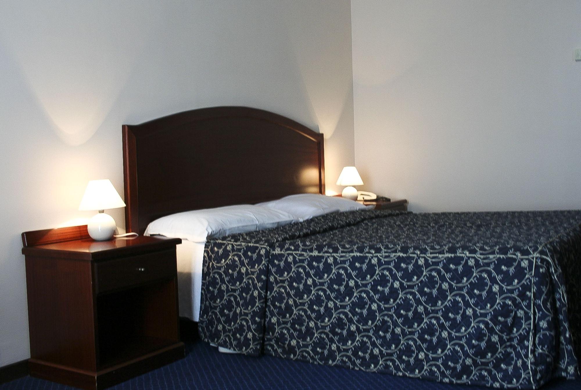 Hotel Mediterraneo شيفيتافيكْيا المظهر الخارجي الصورة