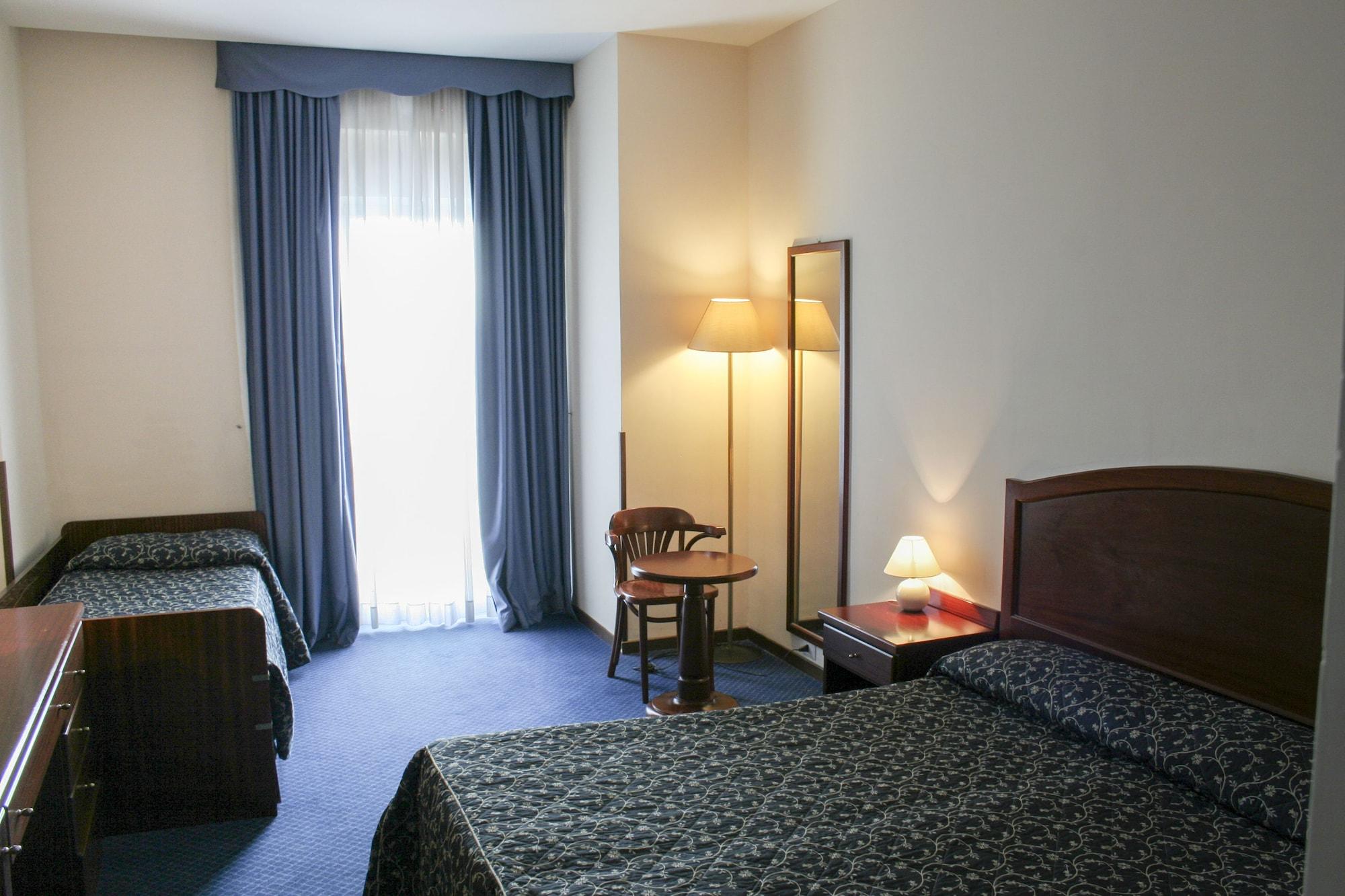 Hotel Mediterraneo شيفيتافيكْيا المظهر الخارجي الصورة