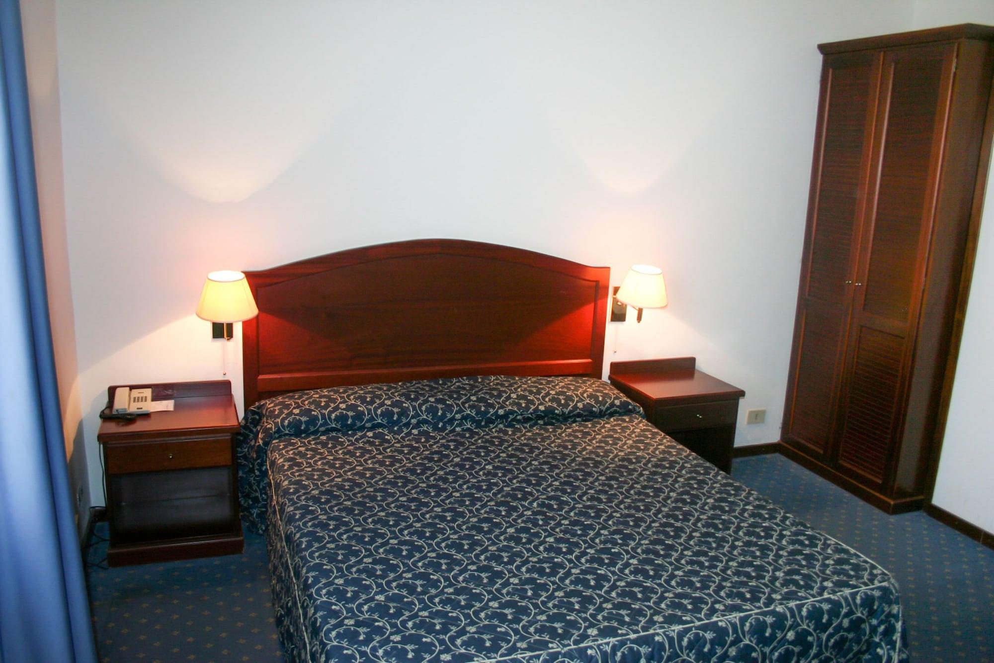 Hotel Mediterraneo شيفيتافيكْيا المظهر الخارجي الصورة